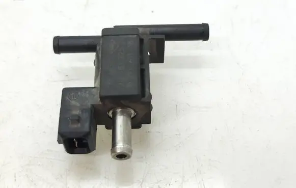 Nissan Qashqai Vacuum valve 70134303 8200603558 16T225