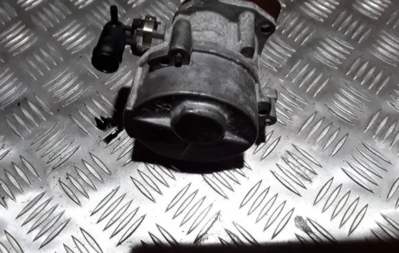 Vacuum pump