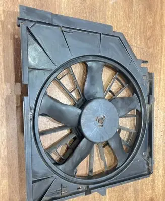 BMW 3 E46 Electric radiator cooling fan 6909896 7510086