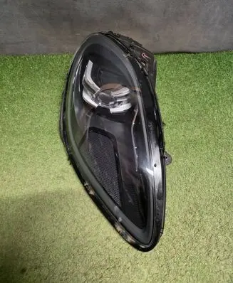 Porsche Macan (95B) Headlight/headlamp 95B941010BB T95B204 030111323401
