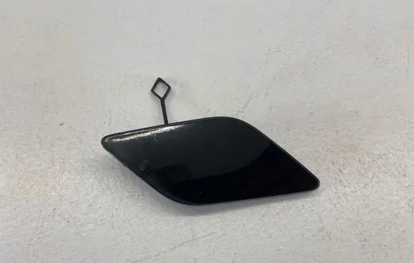 Mercedes-Benz E W212 Front tow hook cap/cover A2128850126