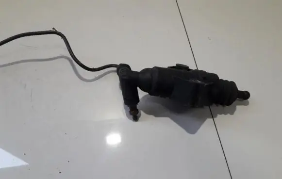 Volkswagen Golf IV Clutch master cylinder 1j0721261f