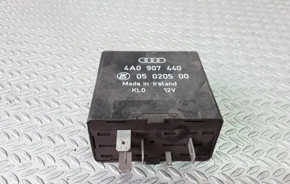 Audi A8 S8 D2 4D Other relay 4A0907440 05020500