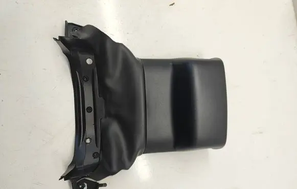 Steering wheel column trim