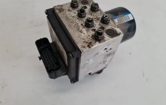 Volkswagen PASSAT B6 ABS Pump 3C0614109M 16705907 16705707J