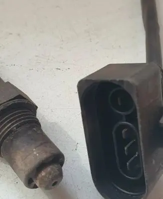 Volkswagen PASSAT B5 Lambda probe sensor 3A0973334
