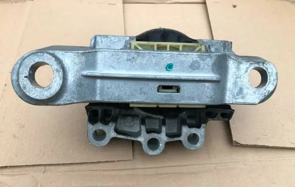 Ford Kuga III Engine mount bracket LX616F012DB