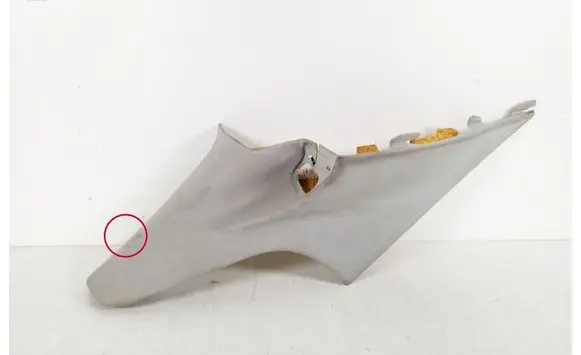 Mercedes-Benz CLS C219 (D)pillar trim (top) A2196901725