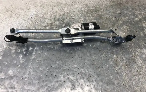 BMW 1 E81 E87 Front wiper linkage and motor 7193036