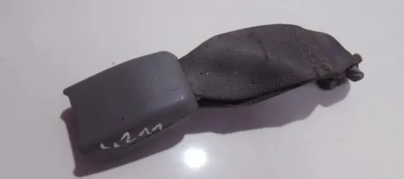 KIA Rio Rear seatbelt buckle