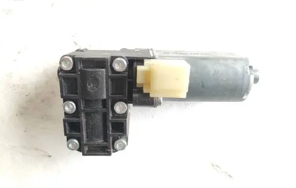 Mercedes-Benz C W205 Steering column adjust motor A2314600225