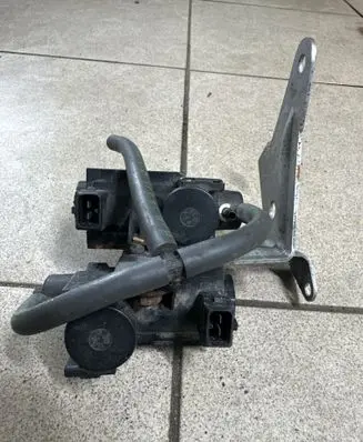 BMW X5M E70 Turbo solenoid valve 70088711 7626351 13T149