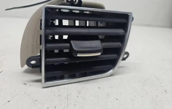 Audi A8 S8 D4 4H Dash center air vent grill 4H1820952D