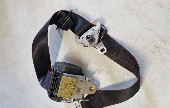 Renault Espace - Grand espace IV Front seatbelt 8200687506
