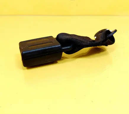 Mitsubishi Colt Rear seatbelt buckle 566307602