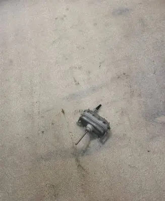 Audi A8 S8 D2 4D Central locking vacuum pump 8D0862153