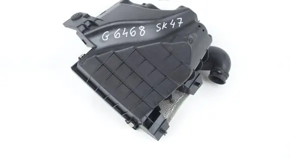 Volkswagen PASSAT B5.5 Air filter box 3B0129607Q 8D0129615K 074906461B