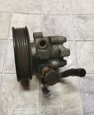 Hyundai Santa Fe Power steering pump