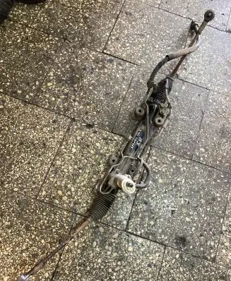 Mitsubishi Grandis Steering rack