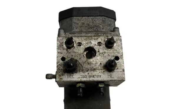 Audi A4 S4 B5 8D ABS Pump 3B0614111 0273004573