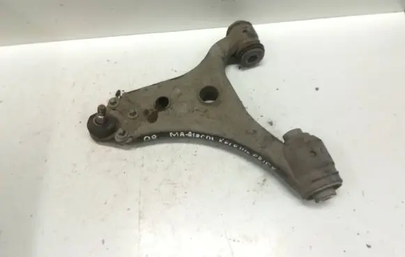 Mercedes-Benz C W203 Front lower control arm/wishbone