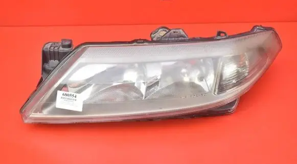 Renault Laguna II Headlight/headlamp 8200207519