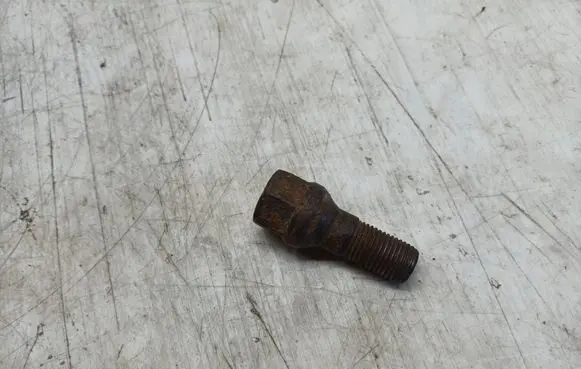 Peugeot Partner Nuts/bolts