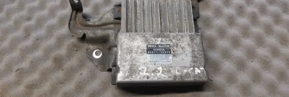 Toyota Avensis T250 Fuel injection control unit/module 8987120070 1310001371
