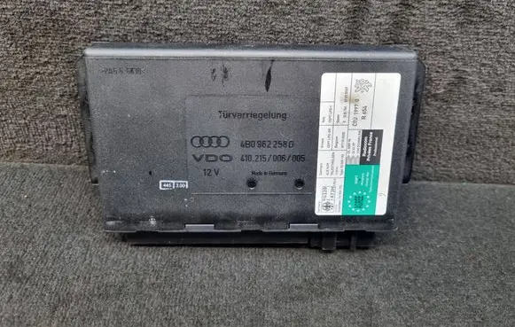 Audi A6 S6 C5 4B Comfort/convenience module 4B0962258D