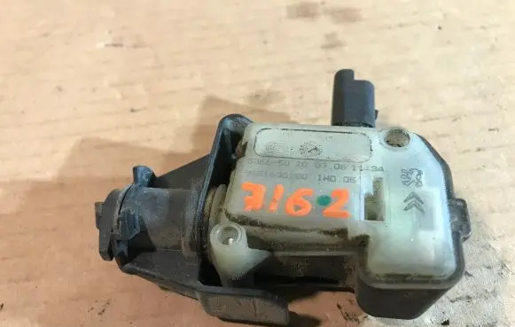 Citroen C6 Fuel tank cap lock motor 9651690280 806650