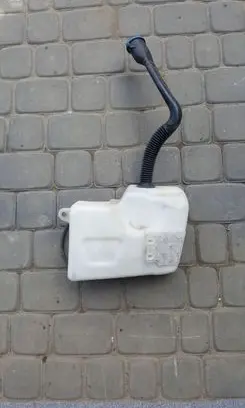 Land Rover Discovery 3 - LR3 Windshield washer fluid reservoir/tank