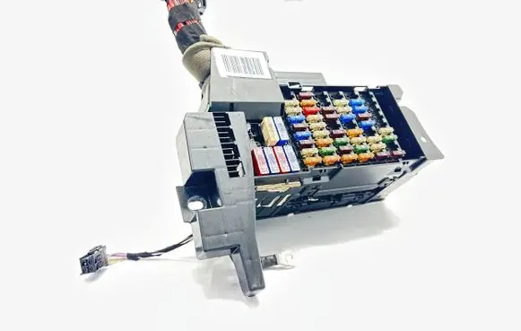 Volvo XC90 Fuse module 1695450540
