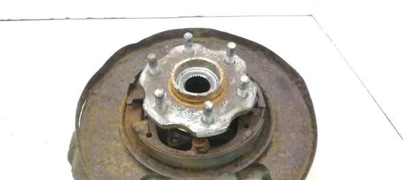 Rear wheel hub spindle/knuckle
