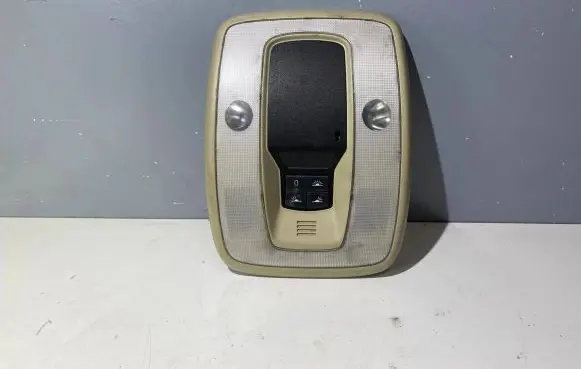 Volvo V70 Front seat light 39806307