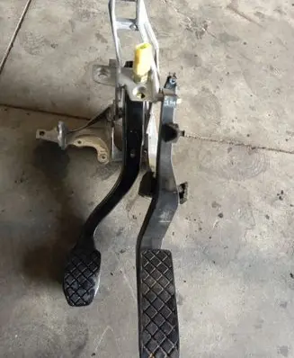 Audi A4 S4 B5 8D Clutch pedal 8D1721117E 8d1721512 8d1721506