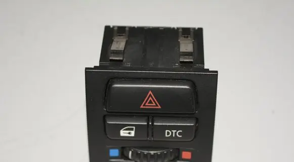BMW 3 E90 E91 Hazard light switch 6945652