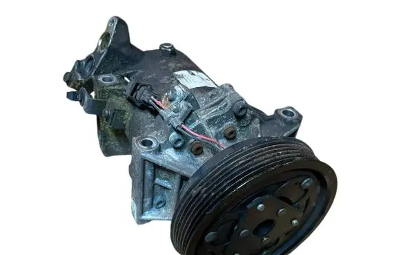 Nissan Note (E11) Air conditioning (A/C) compressor (pump) 926003VC6B M215H181247