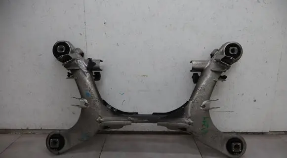 Mercedes-Benz E W211 Rear beam
