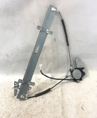Suzuki Grand Vitara I Front door window regulator with motor 8346065D00