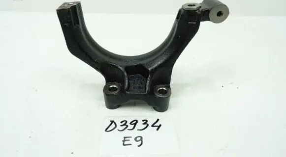 Volkswagen PASSAT B8 Other engine bay part 04L131625A