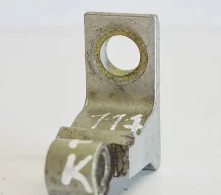 Skoda Octavia Mk3 (5E) Rear door lower hinge 7N0831401A