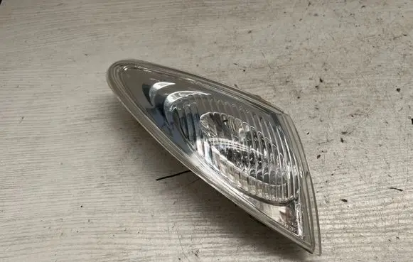 Mazda Premacy Front indicator light