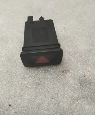 Volkswagen Golf IV Hazard light switch 1J0953235A 1J0953235B 1J0959621B