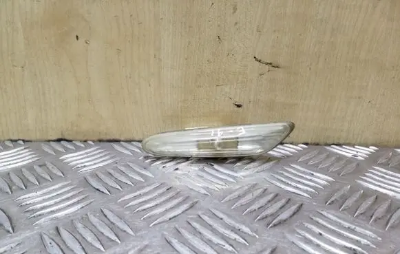 BMW 3 E90 E91 Front fender indicator light 6932997