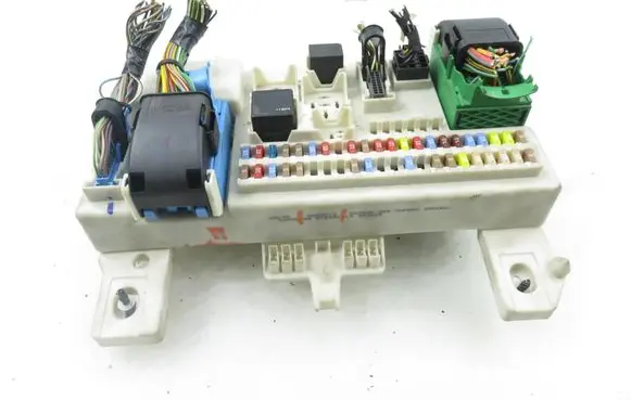 Volvo V50 Central body control module 8690719