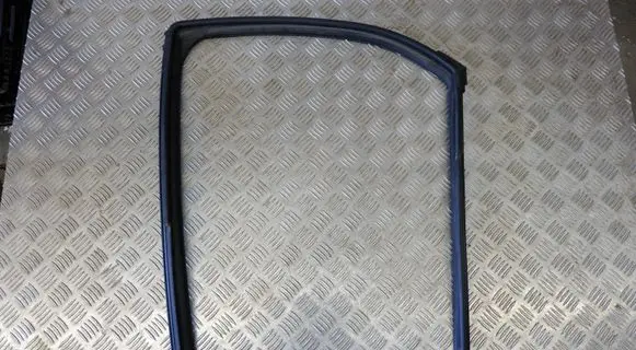 Toyota Yaris XP210 Rubber seal rear door window/glass 68152K0010