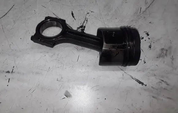 Renault Espace - Grand espace IV Piston with connecting rod