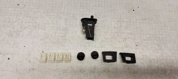 Jeep Grand Cherokee Glove box light P01449119BL