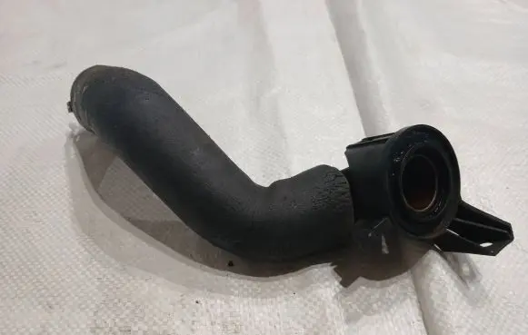 BMW 3 GT F34 Breather/breather pipe/hose 7588417 15320 140410