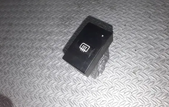KIA Sorento Windscreen/window heater switch 864W030003